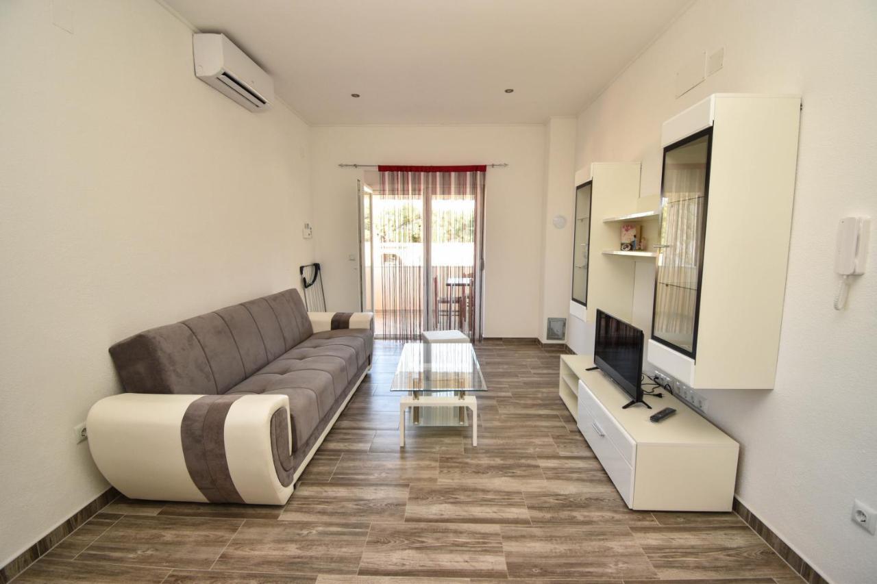 Apartmani Lukic Vir Esterno foto